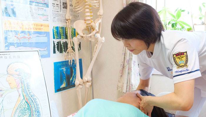 広島の骨盤矯正・カイロプラクティック｜骨盤シェイプアップ教室 la